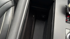 Land Rover Discovery 3.0 D300 R-Dynamic HSE 5dr Auto Diesel Station Wagon